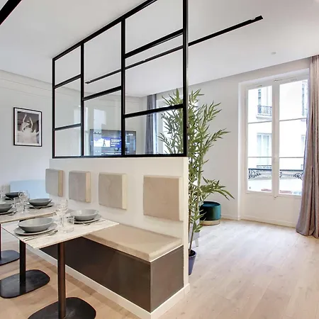 Montorgueil Apartment